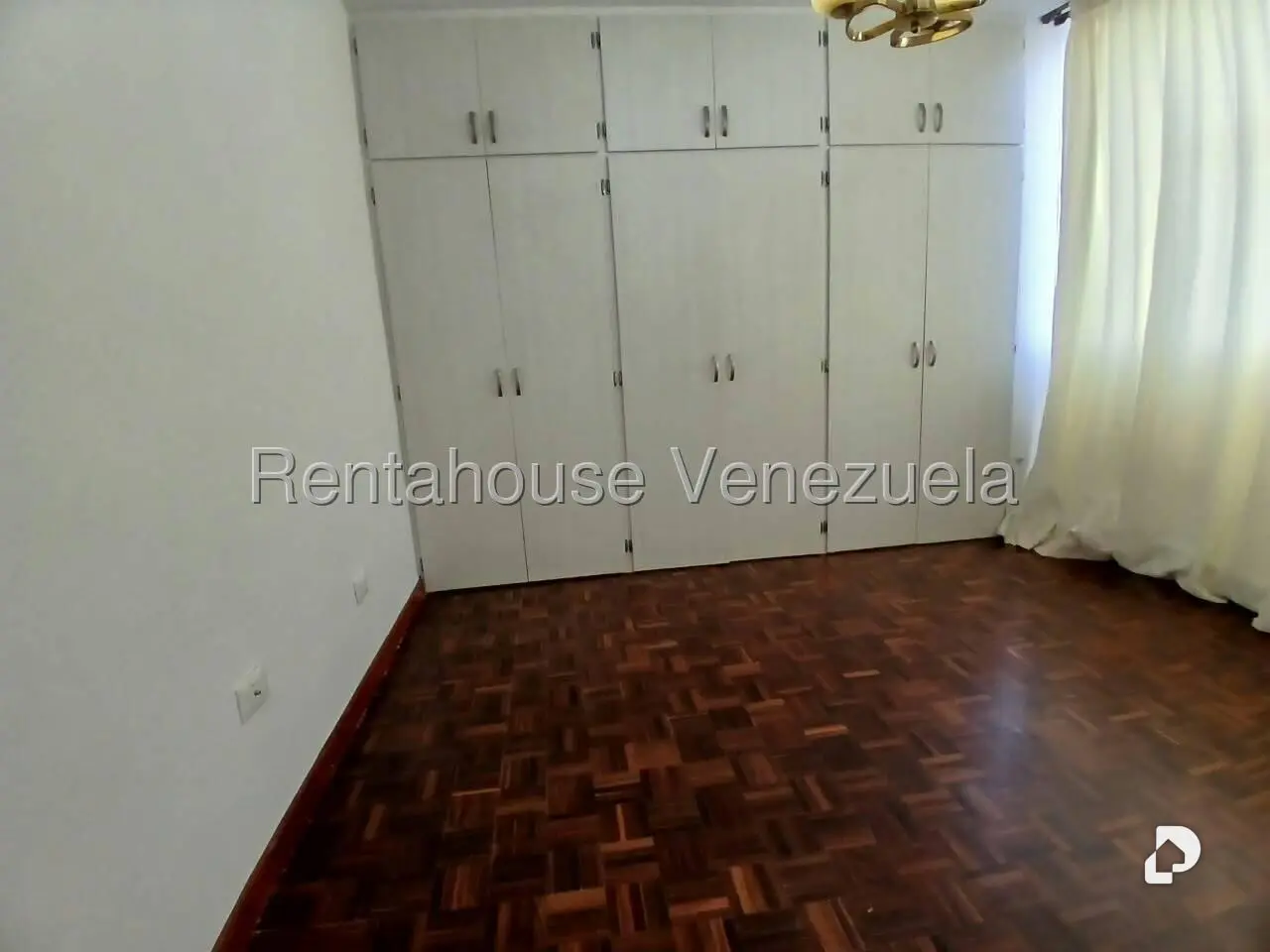 Apartment in Los Palos Grandes, Caracas – 17