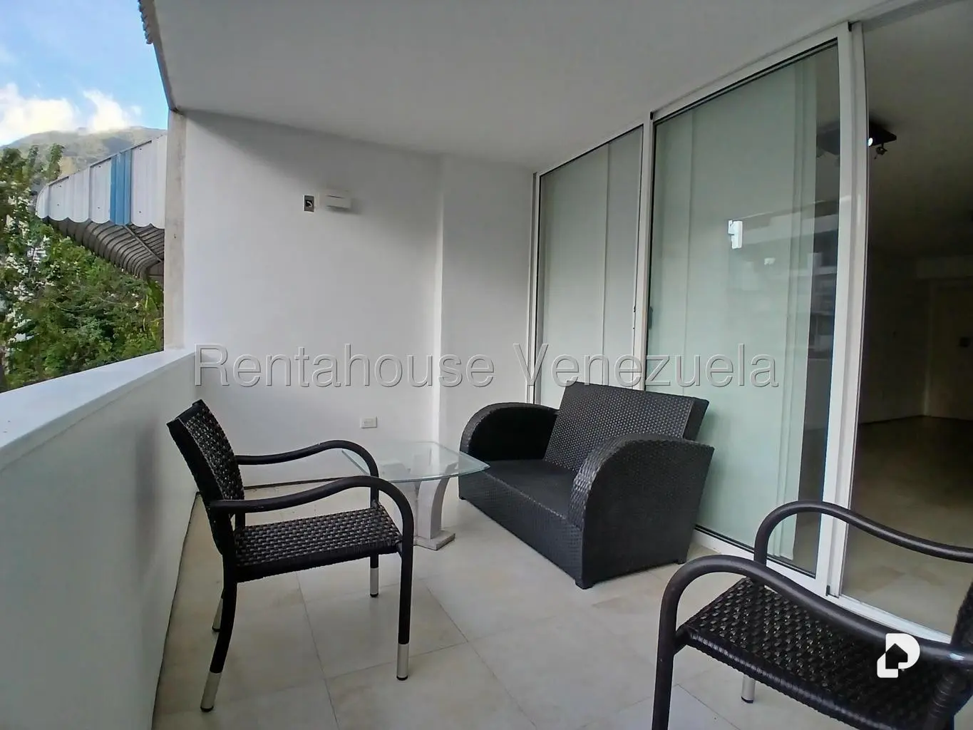 Apartment in Los Palos Grandes, Caracas – 2