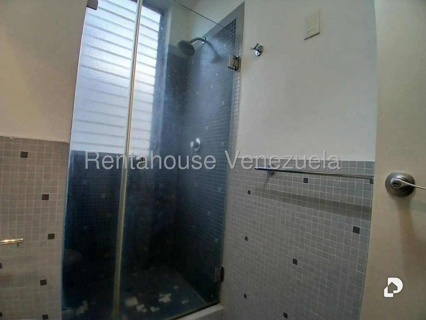 Apartment in Los Palos Grandes, Caracas – 22