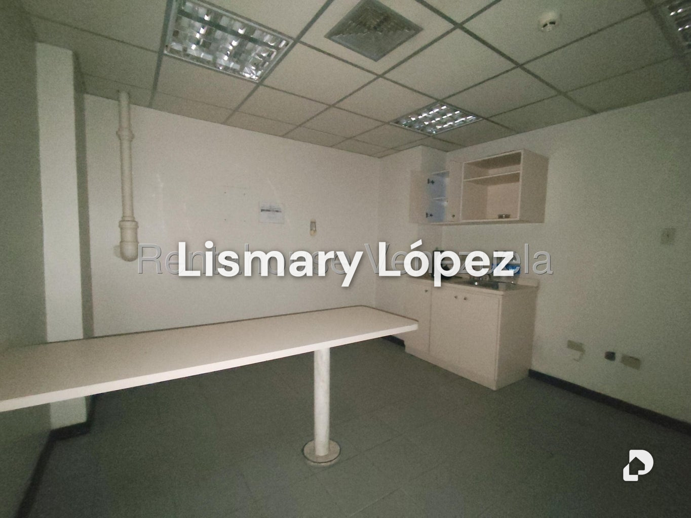 Local comercial en Avenida Bella Vista, Maracaibo – 27