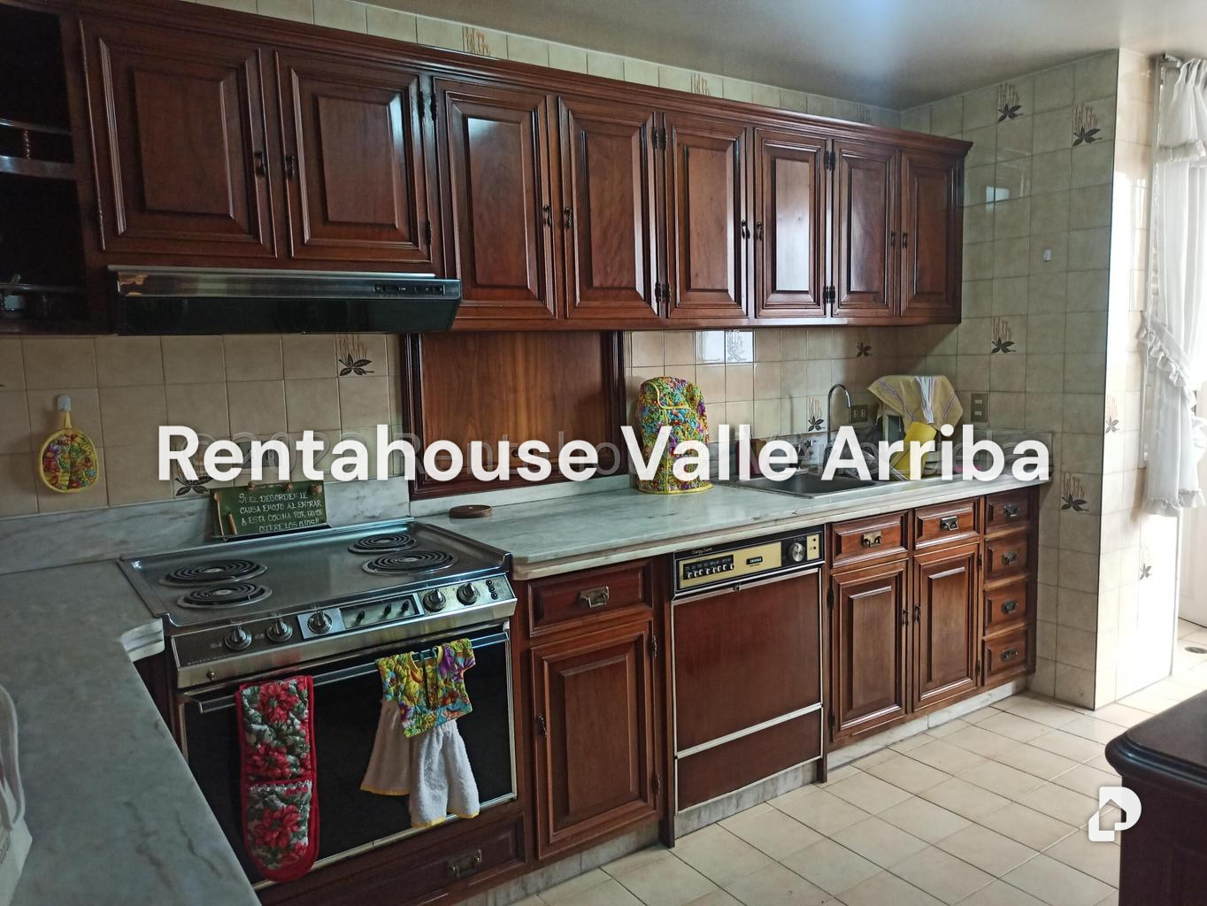 Apartamento en La Florida, Caracas – 11