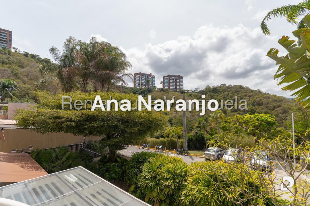 Apartamento en Santa Rosa de Lima, Caracas – 12