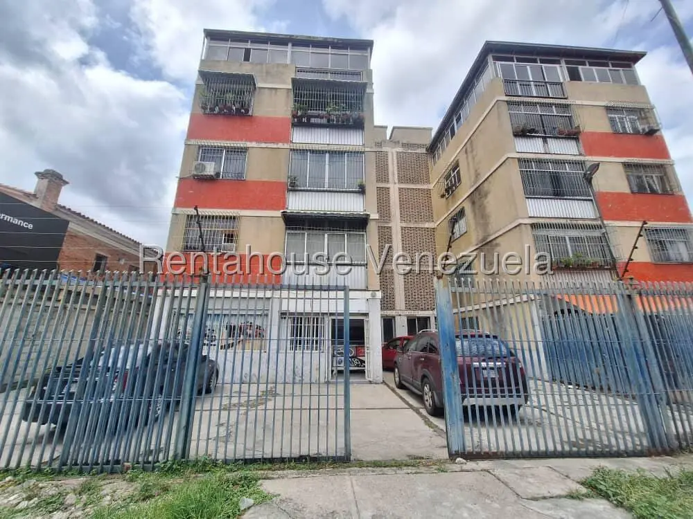 Local comercial en El Paraíso, Caracas - 1