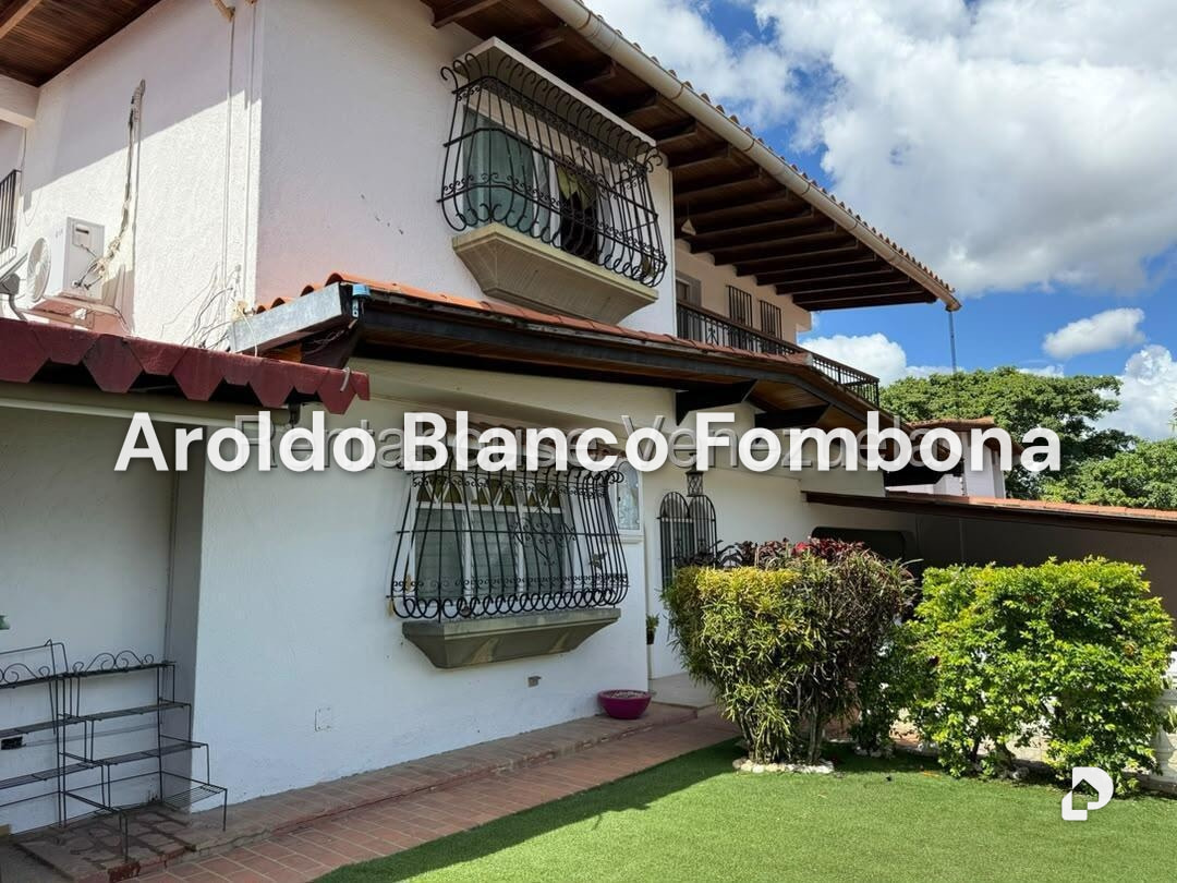 Casa en Santa Paula, Caracas – 1