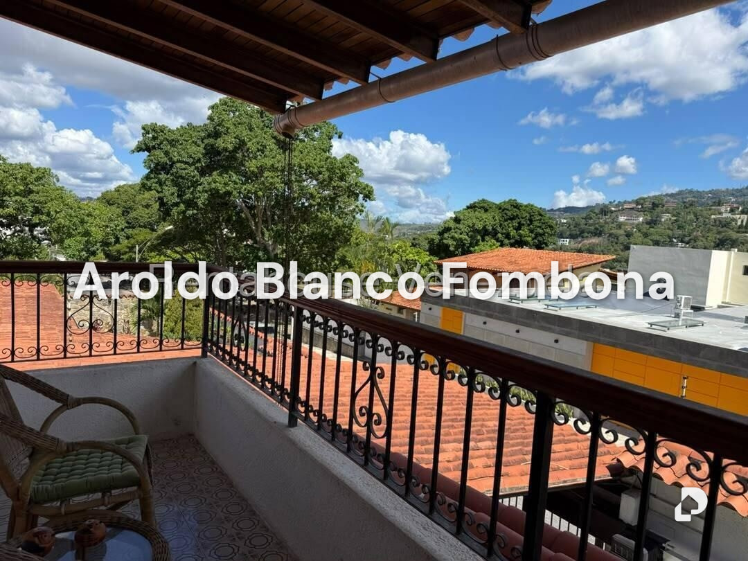 Casa en Santa Paula, Caracas – 9