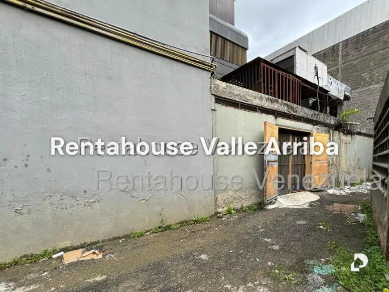 Local comercial en La California Norte, Caracas – 14