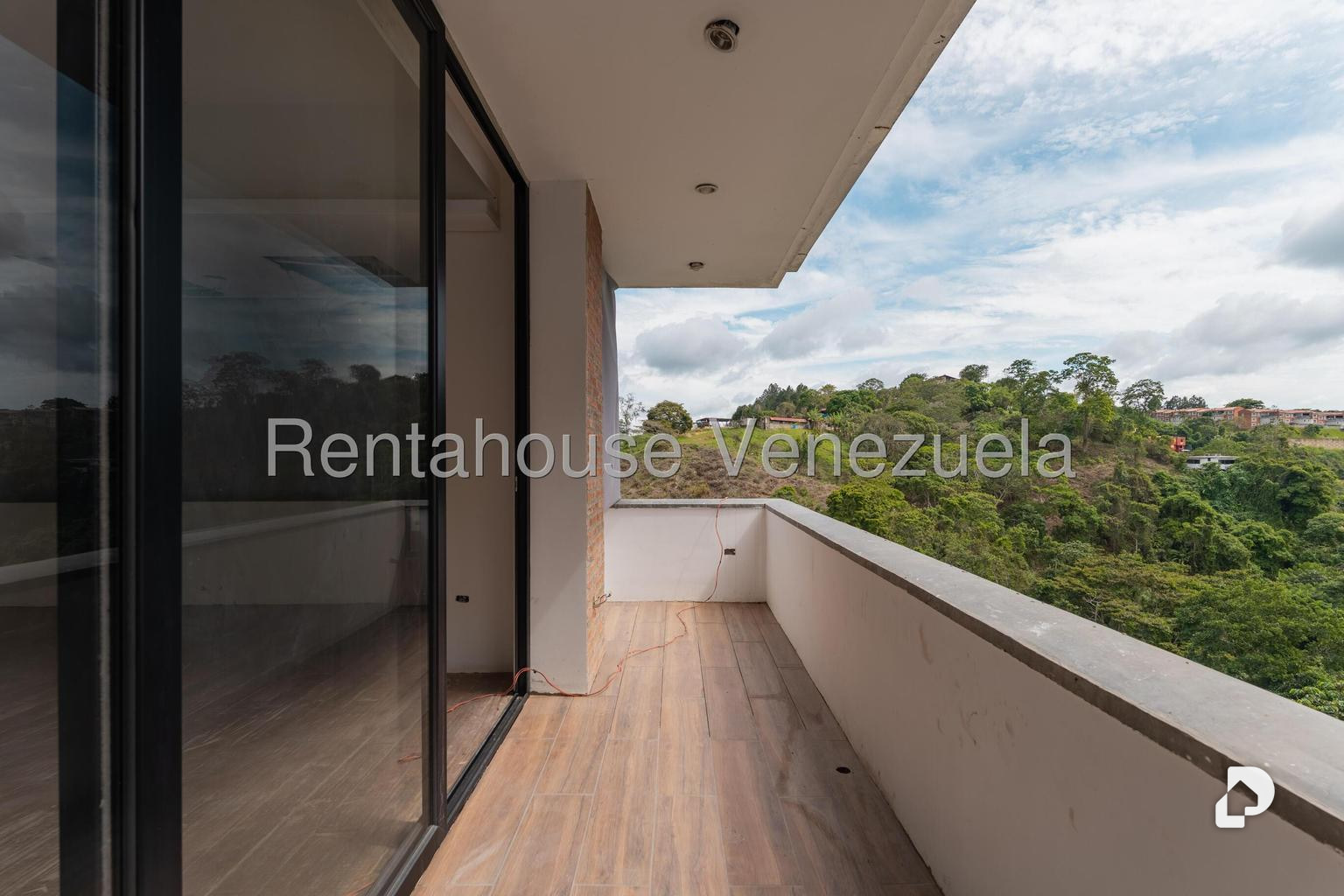 Casa en La Lagunita Country Club, Caracas – 22