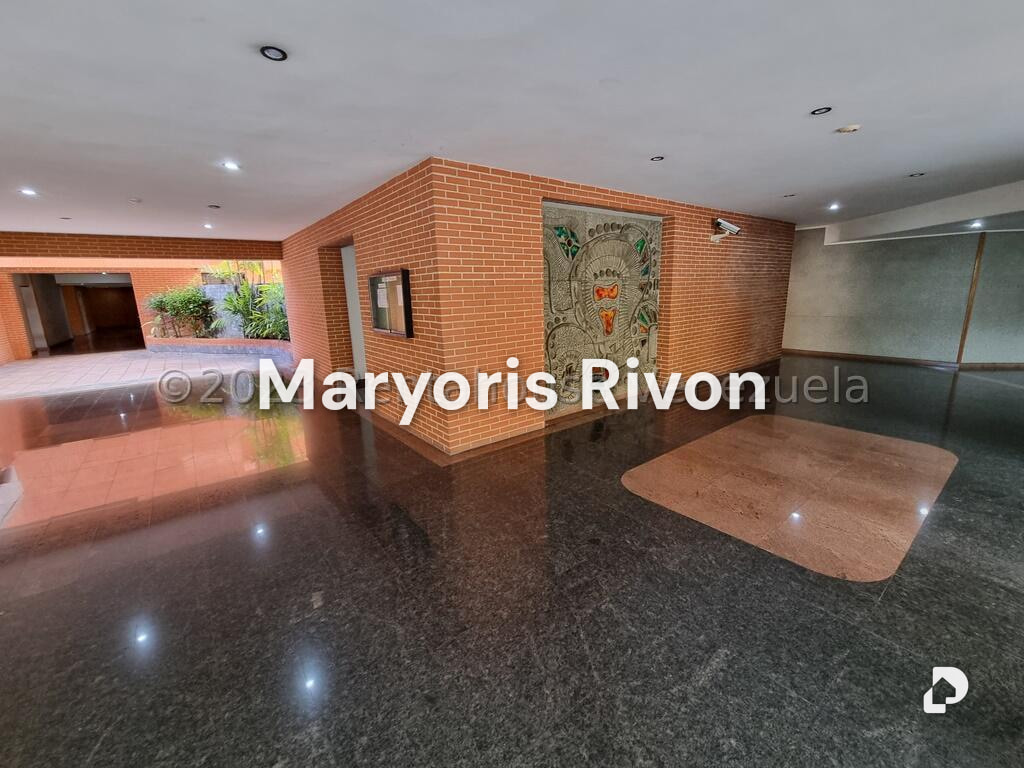Apartamento en Campo Alegre, Caracas – 24