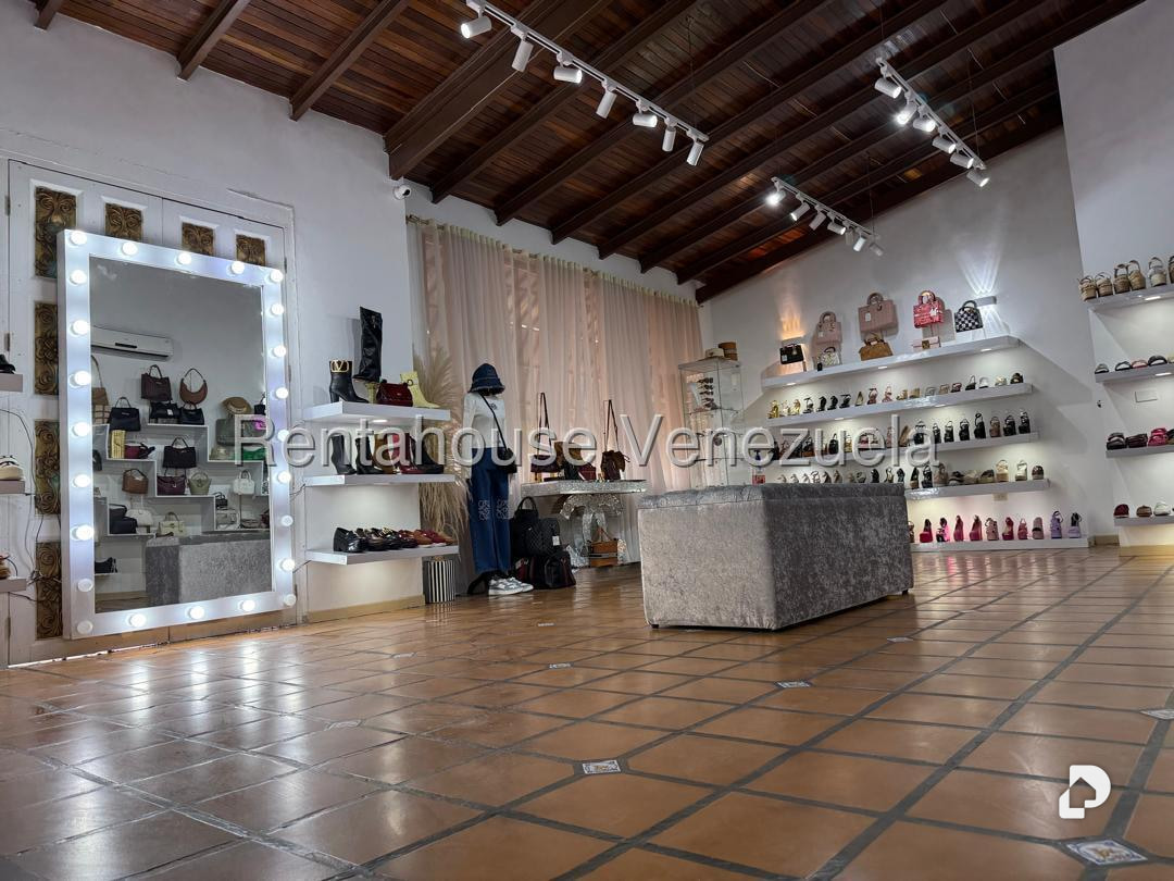 Local comercial en Santa Cecilia, Caracas – 11