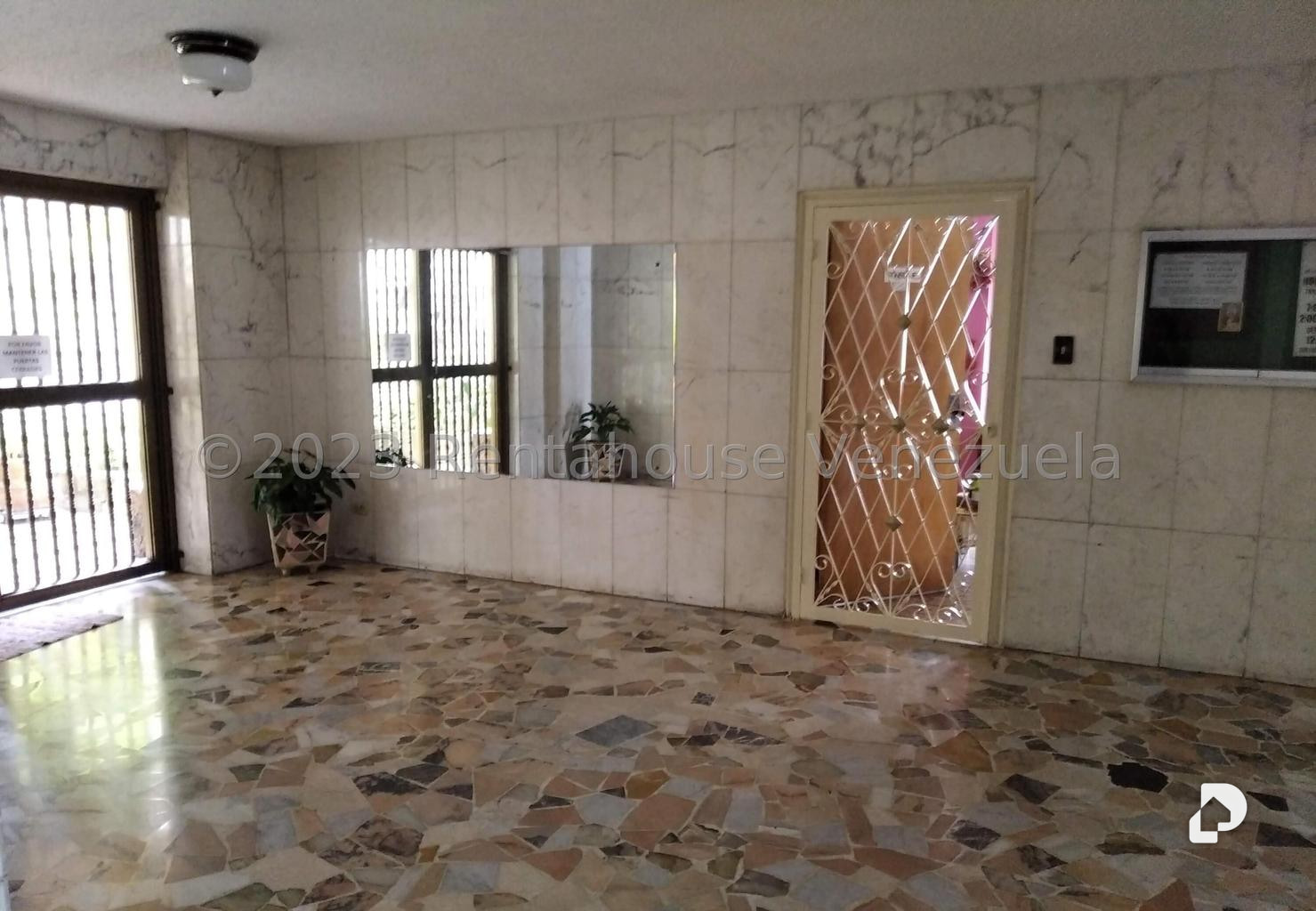Apartamento en La Urbina, Caracas – 3