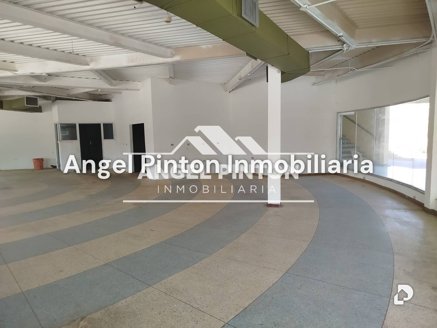 Local comercial en Isla Dorada, Maracaibo – 6