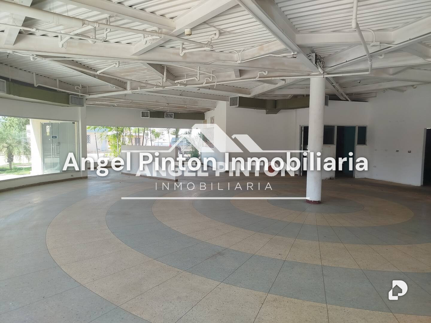 Local comercial en Isla Dorada, Maracaibo – 1