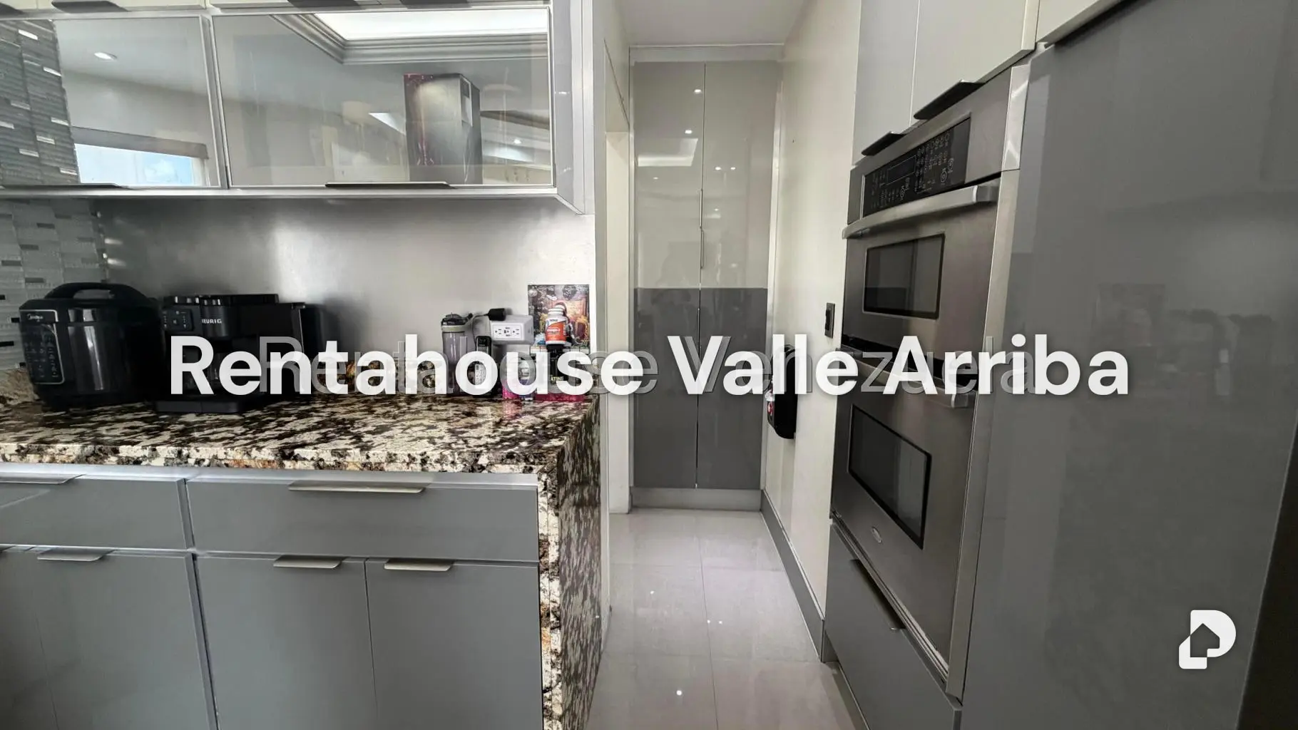 Apartamento en El Rosal, Caracas – 22