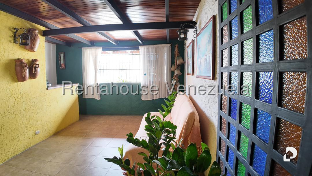 Local comercial en Boleíta Sur, Caracas – 15