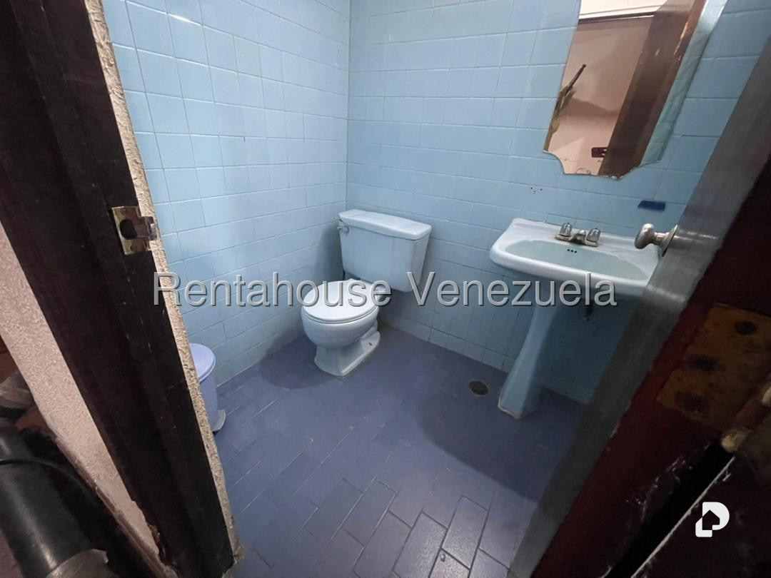 Local comercial en Boleíta Sur, Caracas – 14