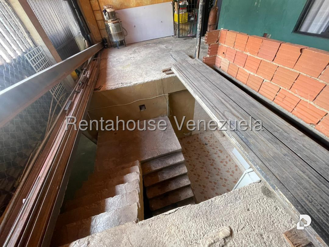 Local comercial en Boleíta Sur, Caracas – 30