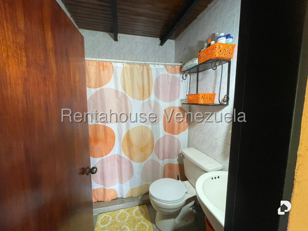 Local comercial en Boleíta Sur, Caracas – 13