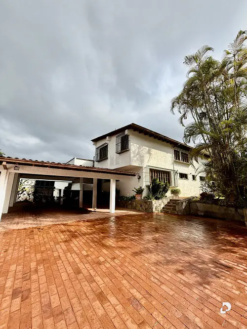 Casa en La Lagunita, Caracas – 17