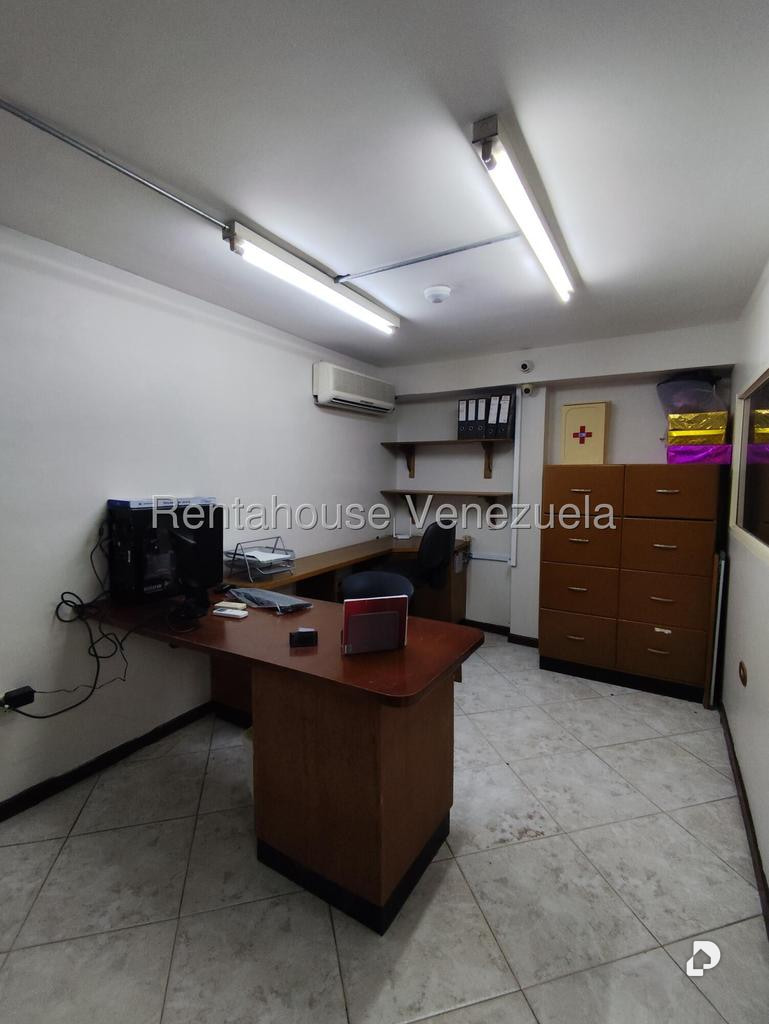 Local comercial en Parroquia Catedral, Caracas – 12
