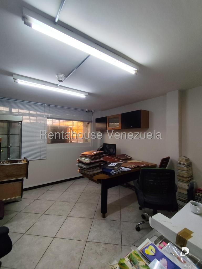 Local comercial en Parroquia Catedral, Caracas – 11