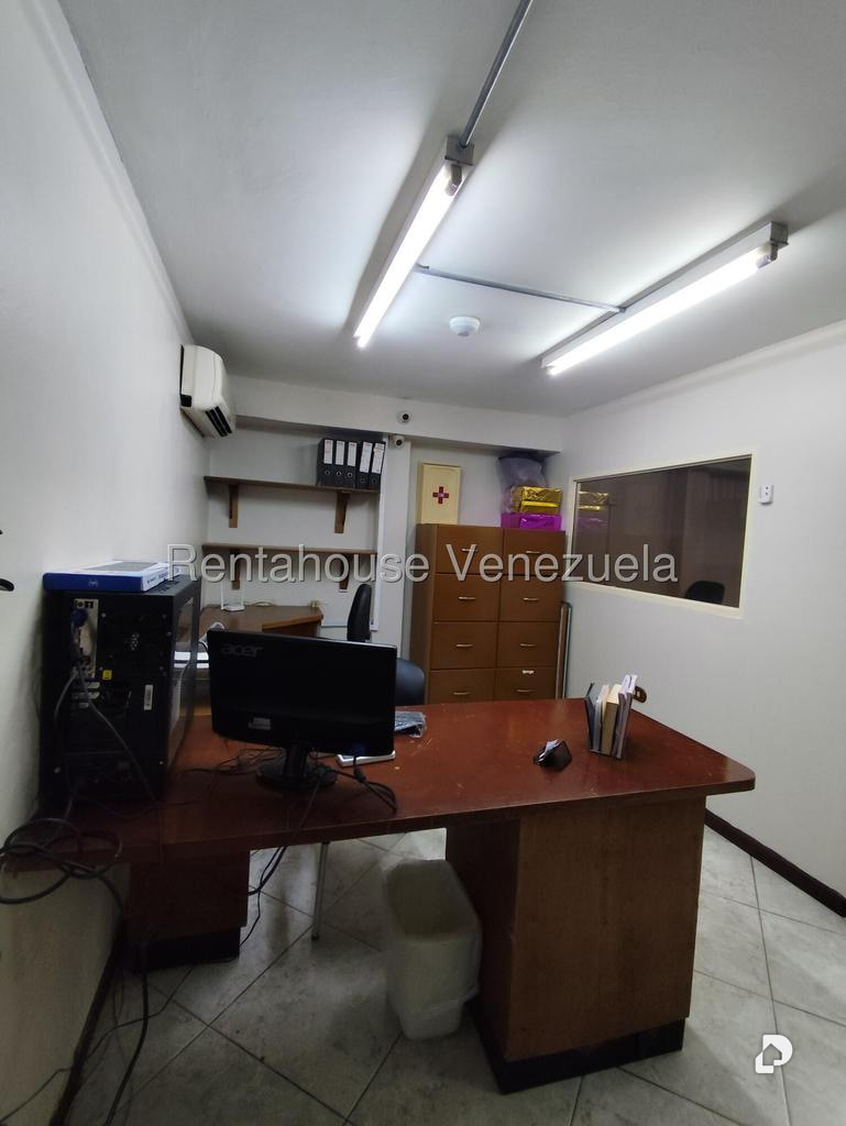 Local comercial en Parroquia Catedral, Caracas – 13