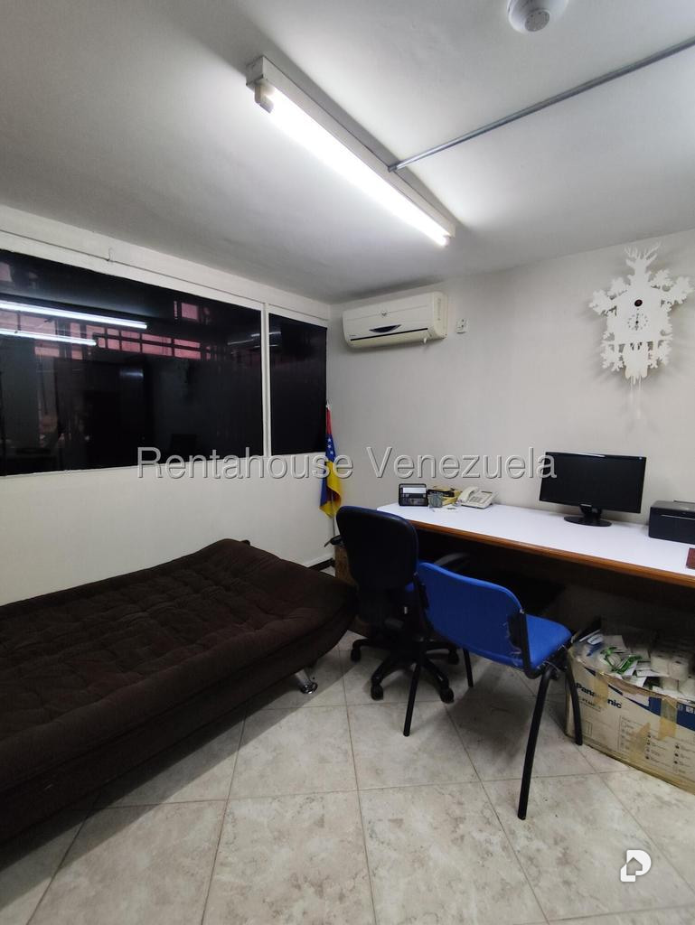 Local comercial en Parroquia Catedral, Caracas – 16
