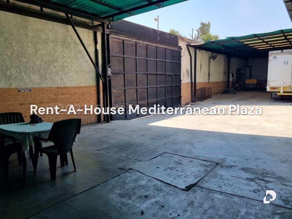 Local comercial en Los Colorados, Valencia – 30