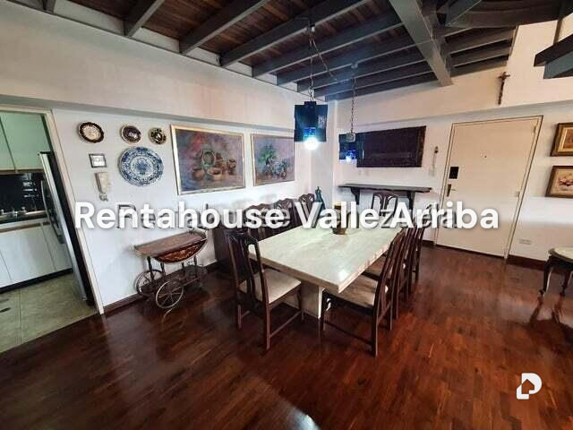 Apartamento en Las Esmeraldas, Caracas – 12