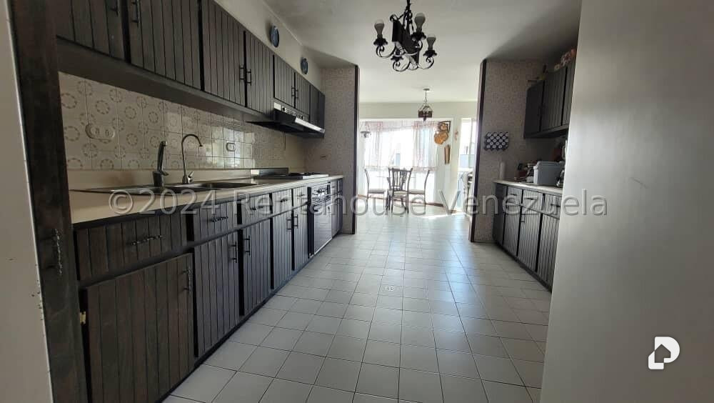 Apartamento en Cumbres de Curumo, Caracas – 13