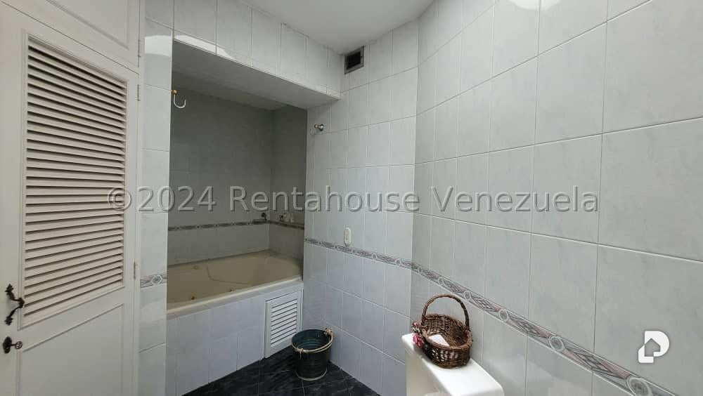 Apartamento en Cumbres de Curumo, Caracas – 28