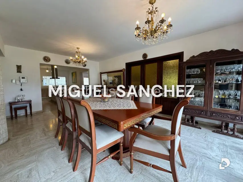Casa en Santa Paula, Caracas – 16