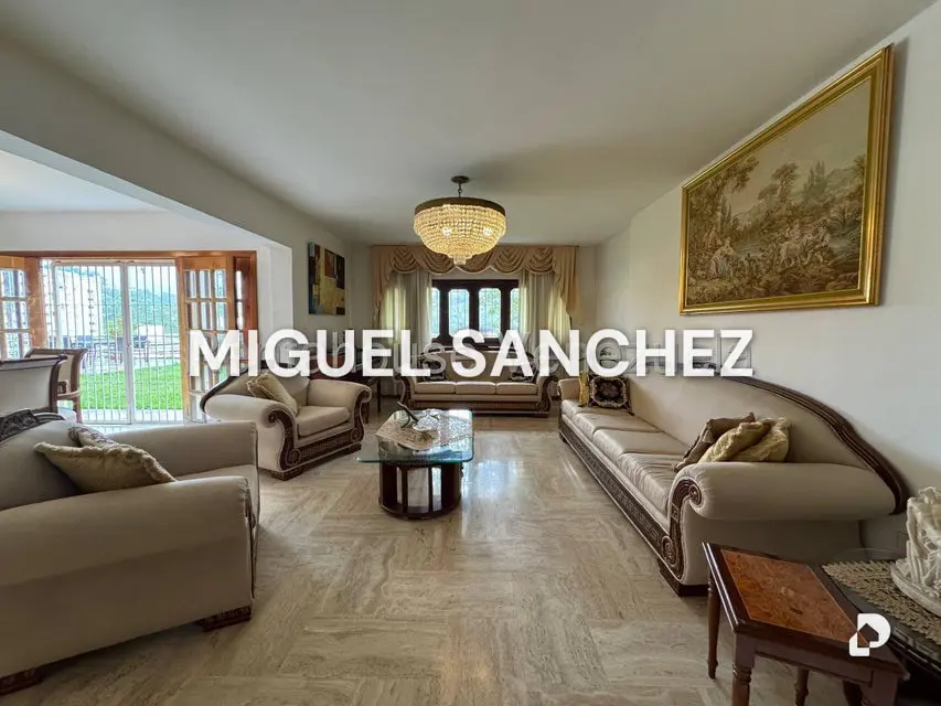 Casa en Santa Paula, Caracas – 12