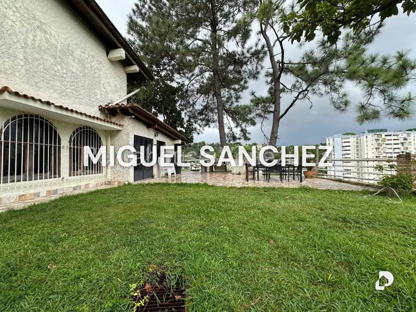 Casa en Santa Paula, Caracas – 2