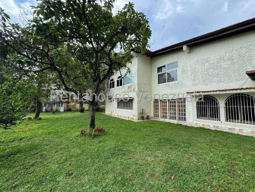 Casa en Santa Paula, Caracas - 1