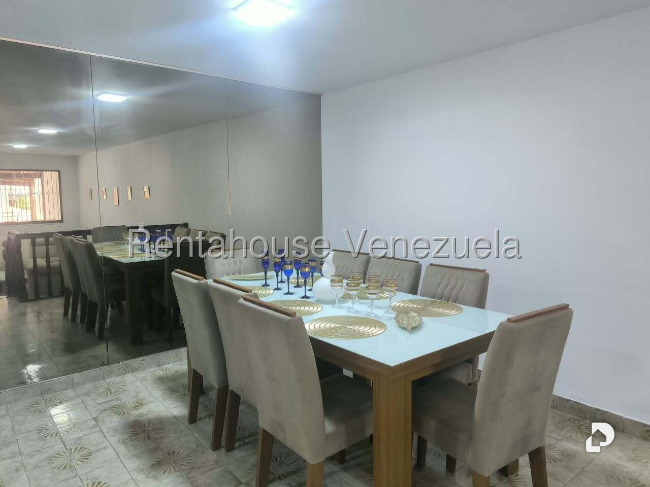 Casa en El Llanito, Caracas – 14