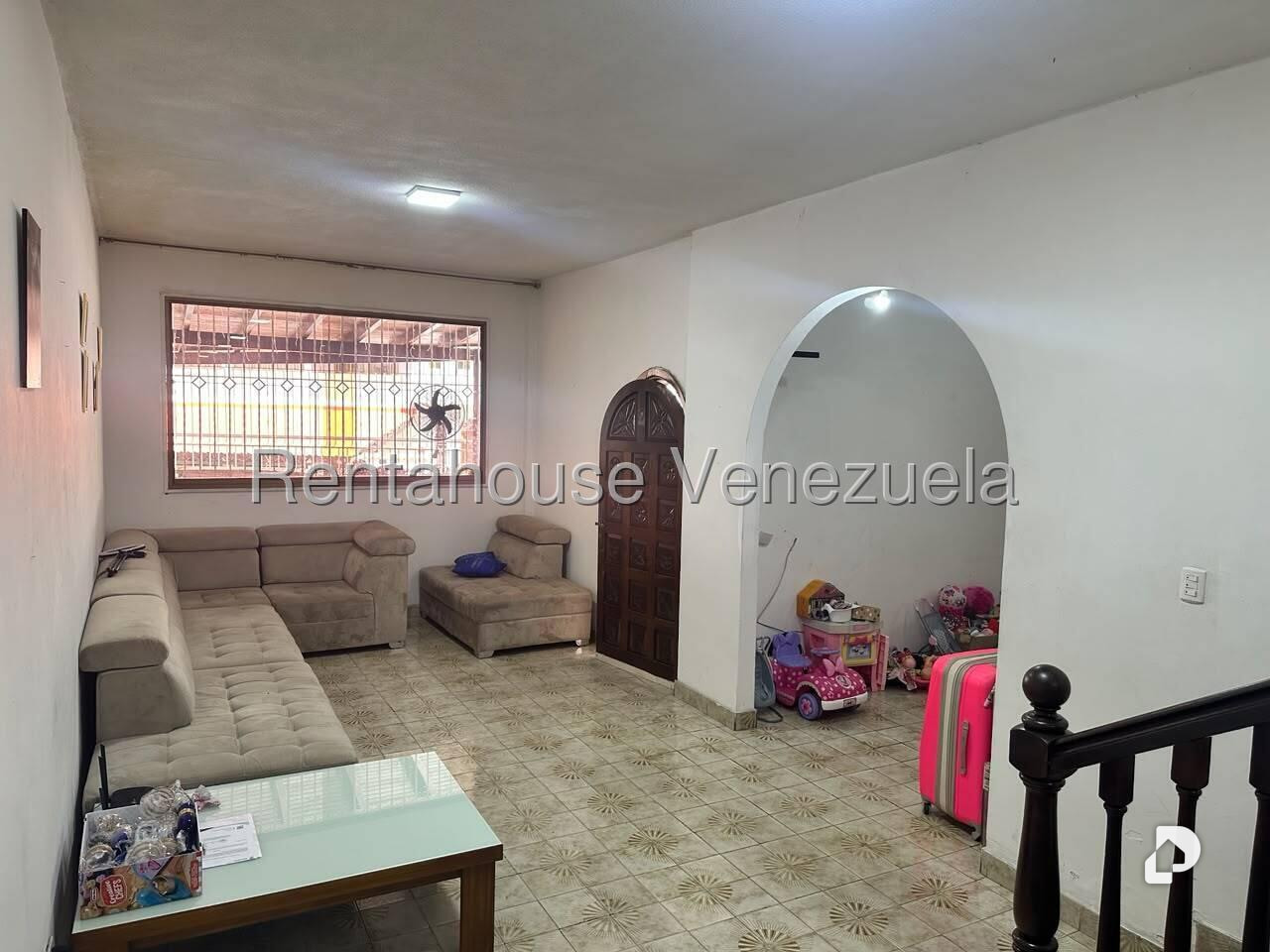 Casa en El Llanito, Caracas – 13