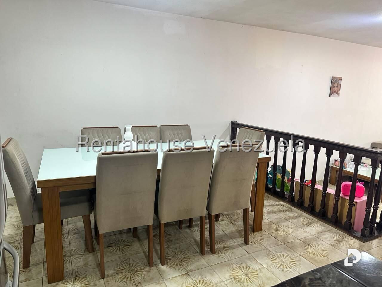 Casa en El Llanito, Caracas – 16