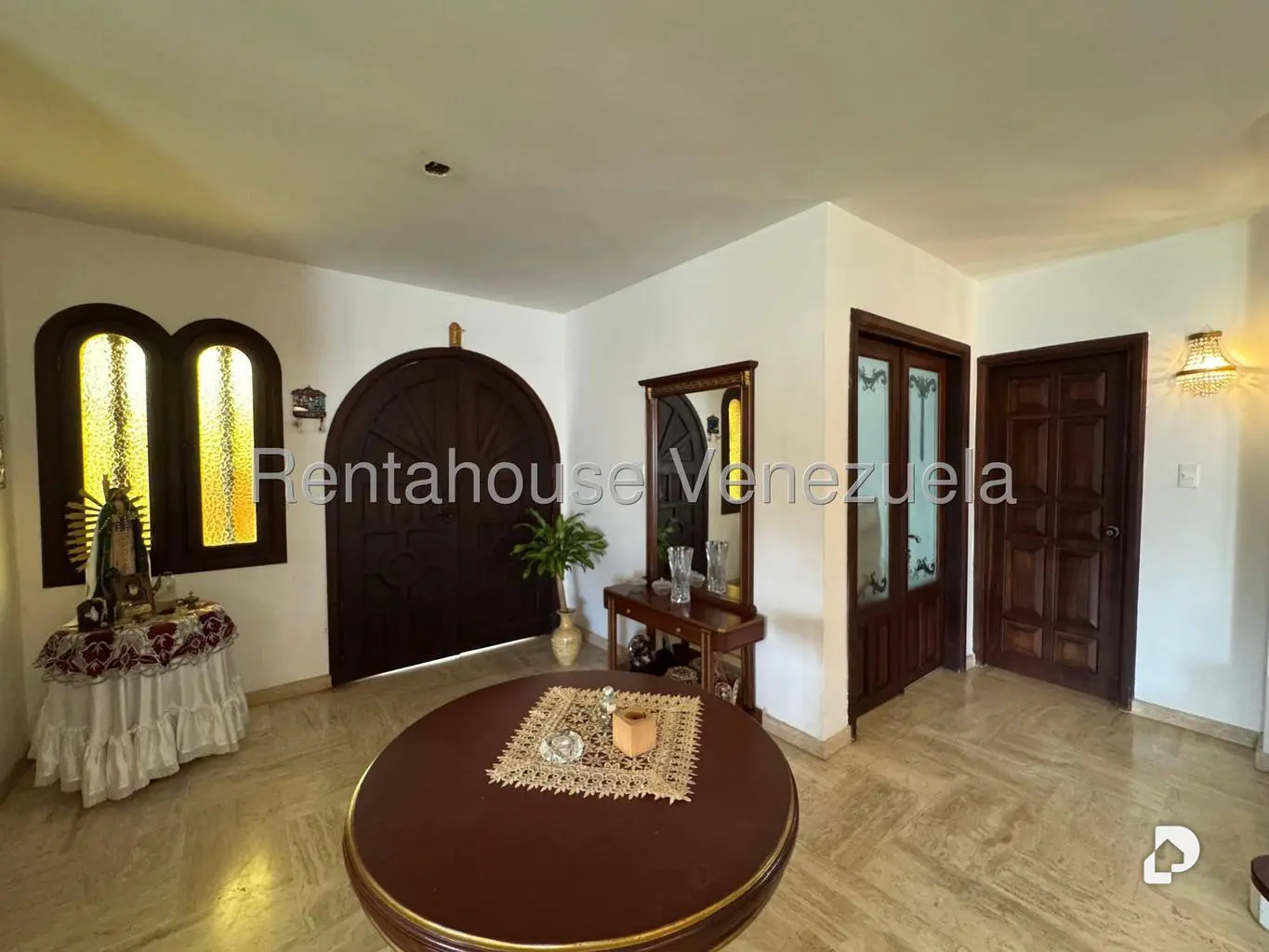 Casa en Santa Paula, Caracas – 4