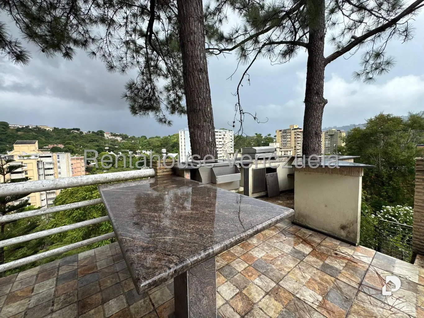 Casa en Santa Paula, Caracas – 25