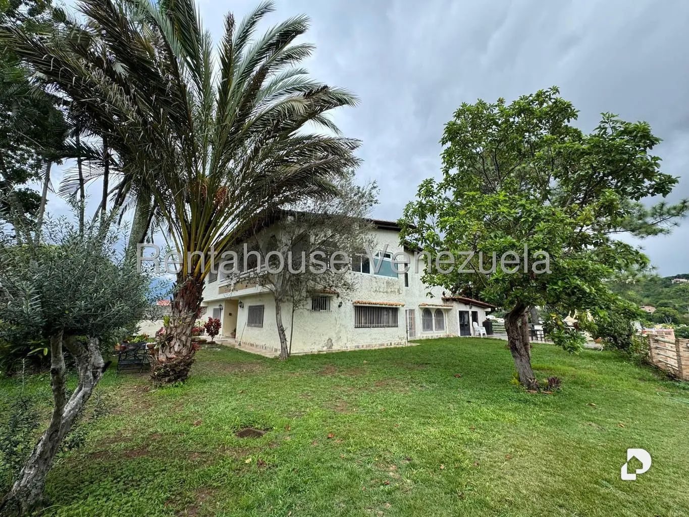 Casa en Santa Paula, Caracas – 2