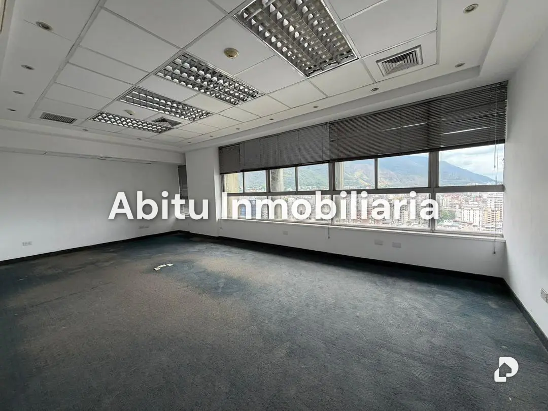 Oficina en Altamira, Caracas – 5