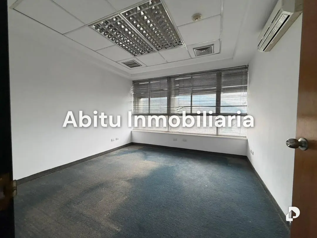 Oficina en Altamira, Caracas – 6