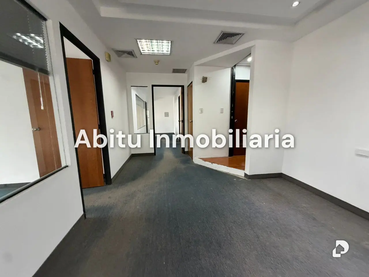 Oficina en Altamira, Caracas – 10
