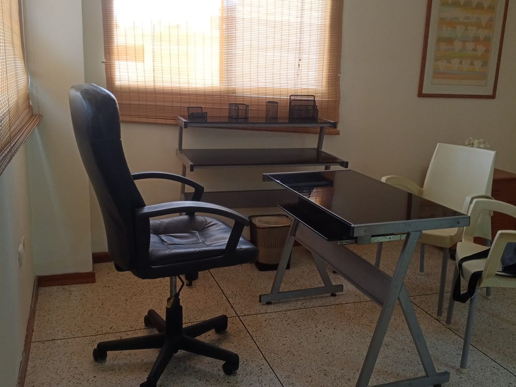 Oficina en Puerto Ordaz, Ciudad Guayana - 1