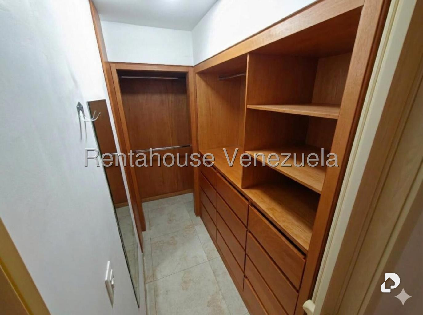 Apartamento en Lomas de Prados del Este, Caracas – 5
