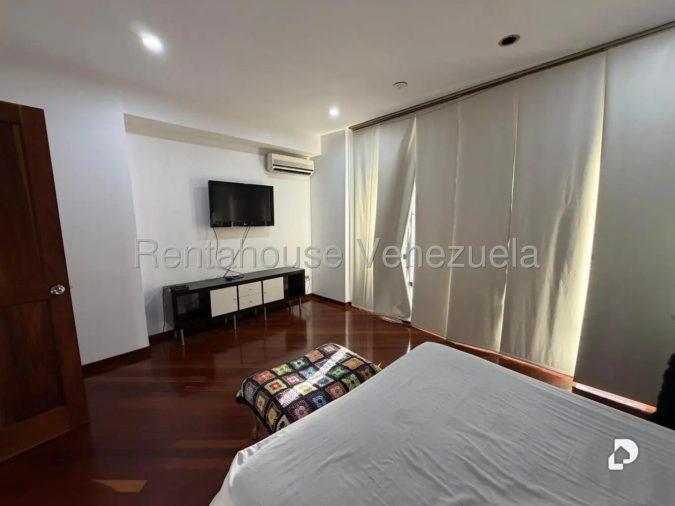 Apartamento en Lomas de Las Mercedes, Caracas – 34