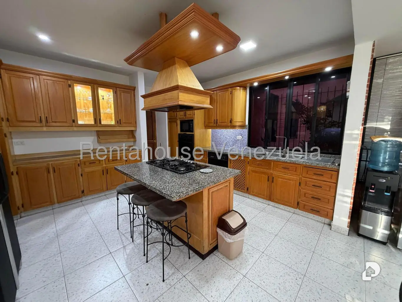 Apartamento en Lomas de Las Mercedes, Caracas – 32