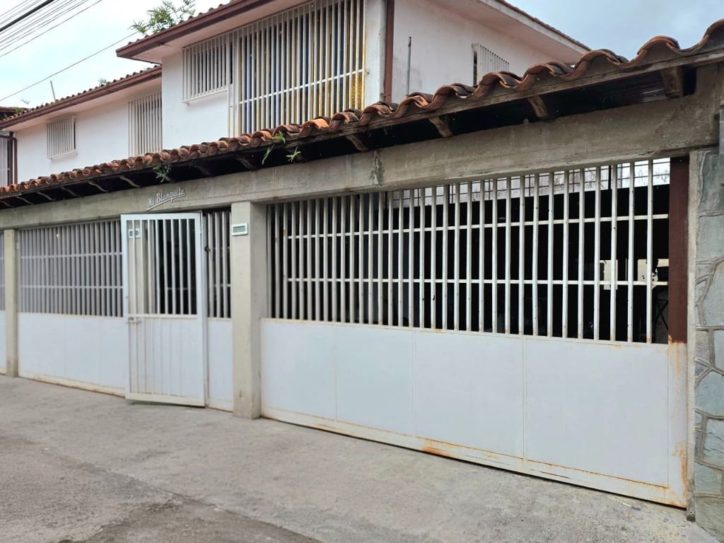 Casa en San Antonio de Los Altos, Altos Mirandinos - 1