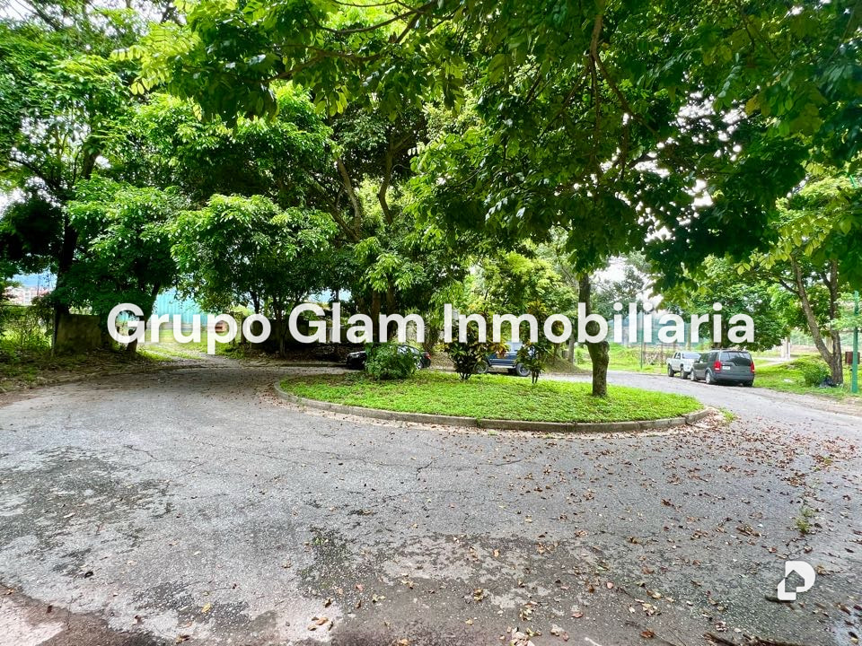 Terreno en Valle Arriba, Caracas – 15