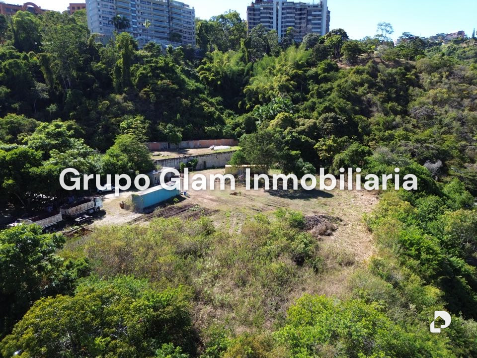Terreno en Valle Arriba, Caracas – 2